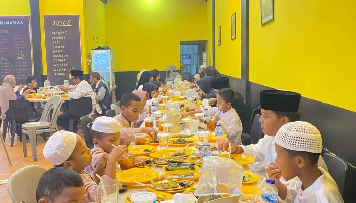 Jalin Silaturahmi, PWI Kepri Buka Puasa Bersama Anak Panti Asuhan Al Ibriz