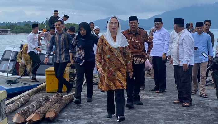 Muhibah Ramadhan, Cen Sui Lan Diminta Perjuangkan Listrik 24 Jam Di Sededap dan Teluk Labuh