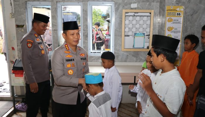 Ramadhan 1446 H, Kapolresta Tanjungpinang Bakti Sosial dan Bagi Takjil di Panti Asuhan 