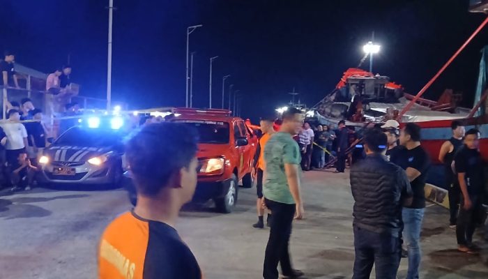 Mobil Terjun Ke Laut Pelantar II Tanjungpinang, Pengemudi Meninggal