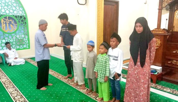 PNS Lanud Raden Sadjad Natuna Buka Puasa Bersama Anak Yatim Piatu di Kota Tua Penagi