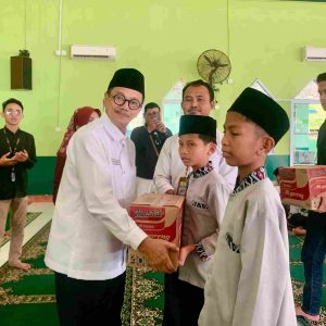 HUT ke-17 BPR Bestari, Wawako Raja Ariza Santuni Panti Asuhan Muhammadiyah