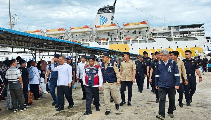 Pantau Mudik Lebaran, Wagub Kepri Sidak di Pelabuhan Bintang 99 Batu Ampar Batam