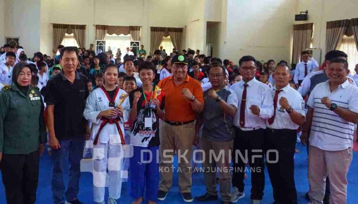 Kadispora Tanjungpinang Buka Kejuaraan IMOOGI Taekwondo Liga Pelajar Antar Sekolah 