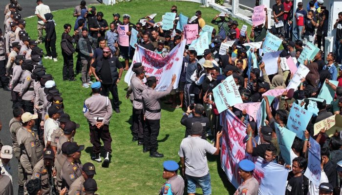 250 Polisi Amankan Aksi Unjuk Rasa Nelayan di Kepri