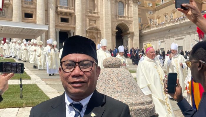 Kesan Fary Francis, Utusan Presiden Prabowo yang Hadiri Langsung Pelantikan Paus Leo XIV di Vatikan