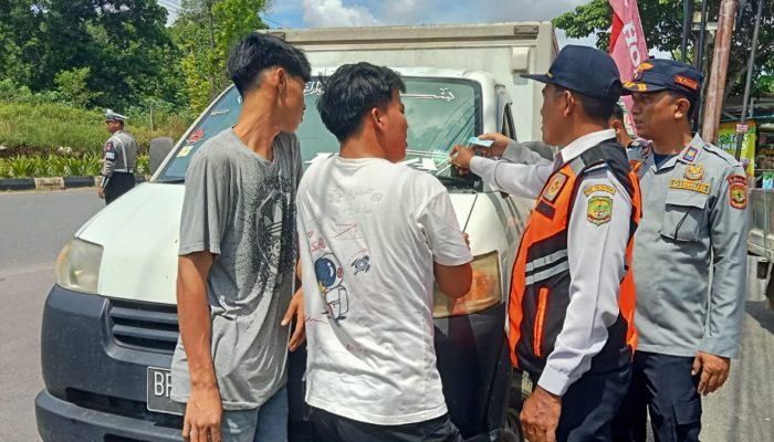 60 Kendaraan Angkutan Barang Terjaring Razia Gabungan di Km 14 Tanjungpinang
