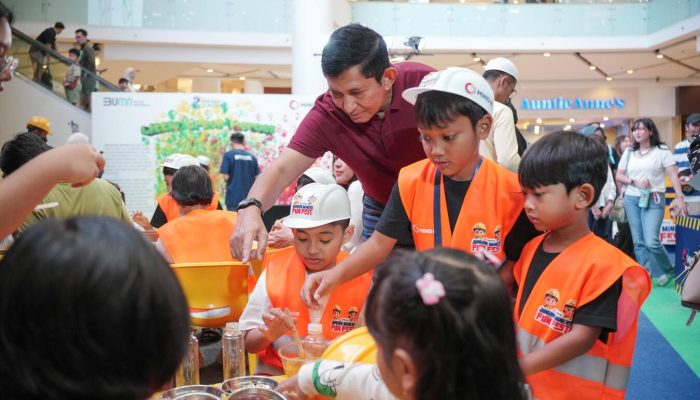 MIND ID : Pendidikan Berkualitas Menuju Generasi Emas 2045 