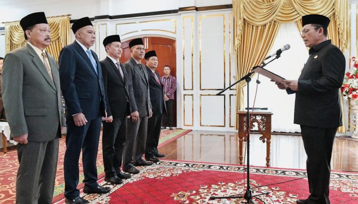 Gubernur Kepri Melantik 5 Pejabat BP KPBPB Karimun 