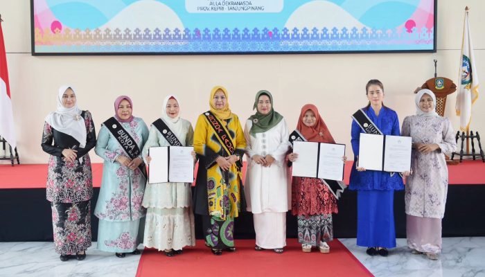 Bunda PAUD Kepri Lantik Bunda PAUD Kabupaten Kota di Kepri