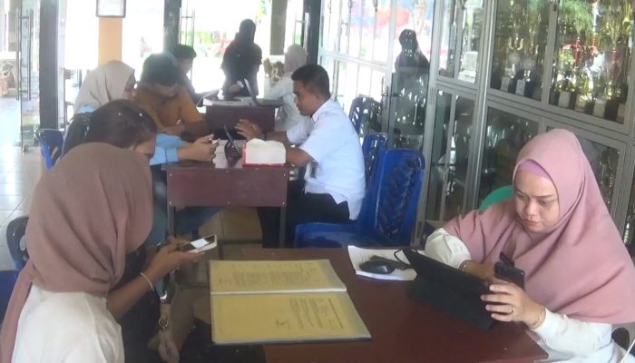 Ratusan Siswa Daftar Daring di Hari Pertama SPMB SMA Negeri 1 Tanjungpinang