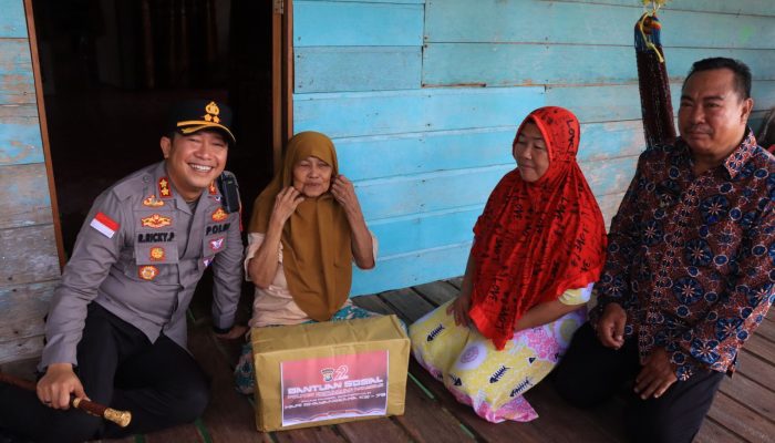 Sambut Hari Bhayangkara Ke-79, Polres Anambas Berikan Bantuan Sosial 