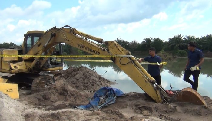Tim Gabungan Gerebek 3 Lokasi Tambang Pasir Ilegal di Bintan