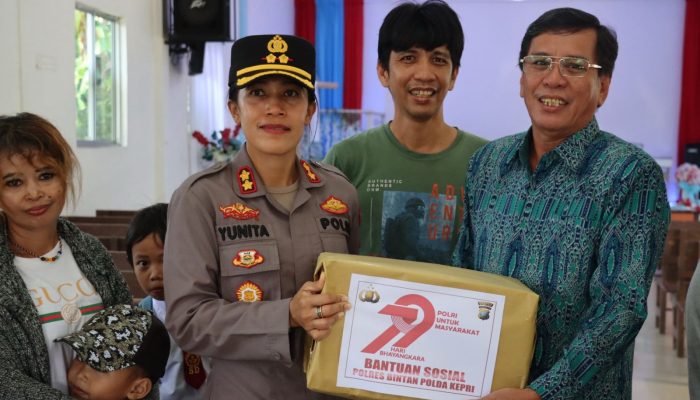 Polres Bintan Bagikan Paket Sembako dan Donor Darah Sempena HUT Bhayangkara ke-79