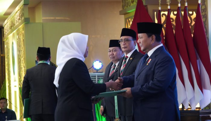 Ribuan Hakim Baru Dikukuhkan , Prabowo Umumkan Kenaikan Gaji hingga 280 Persen