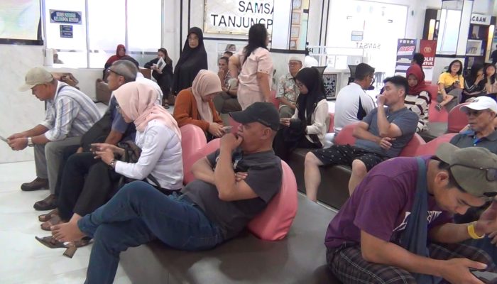 Pemutihan Pajak Kendaraan Dimulai, Kantor Samsat Tanjungpinang Diserbu Warga