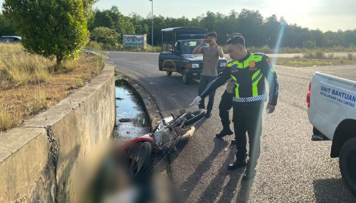 Kecelakaan Tunggal, Dua Pengendara Motor Tewas di Bundaran Sirkuit Dompak