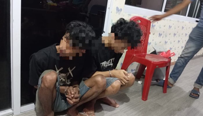Terekam CCTV, Dua Pemuda Mencuri di Toko Bangunan Tanjungpinang