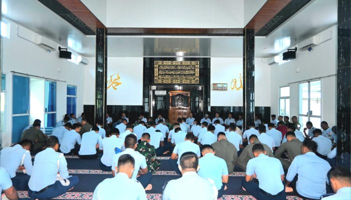 Jelang Hari Bakti Ke-78 TNI AU Lanud RSA Natuna Satukan Langkah Melalui Doa