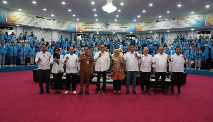 Sudirman Saad Jadi Narasumber Pembekalan KKN Mahasiswa UMRAH