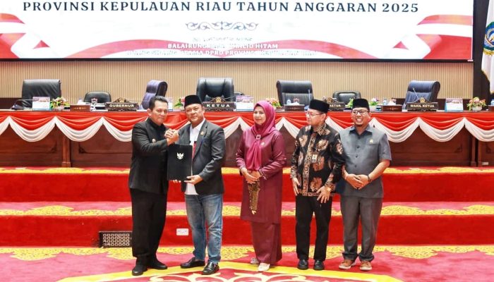 Pemprov Dan DPRD Kepri Sepakati Perubahan KUA-PPAS APBD Kepri 2025 Sebesar Rp3,933 Triliun