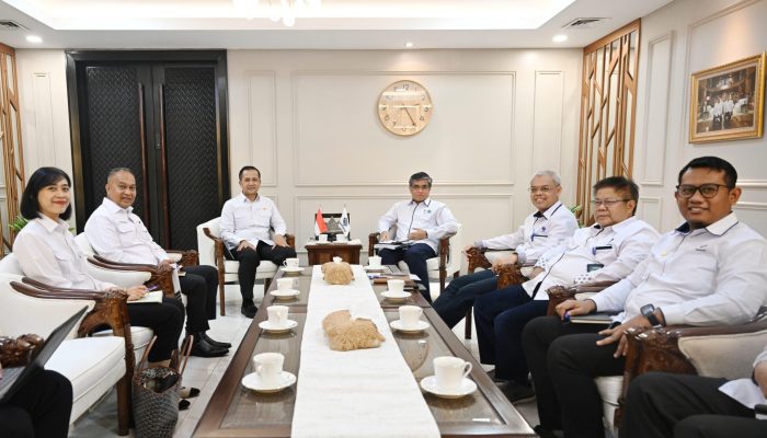 Menteri Transmigrasi Bersama Menteri Ketenagakerjaan Sepakat Tingkatkan SDM Calon Transmigran