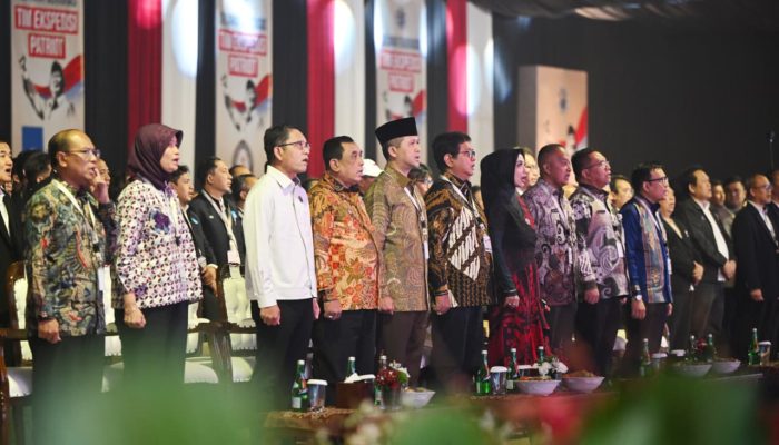 Mentrans RI Lepas 2000 Peserta Ekspedisi Patriot di Wilayah Transmigrasi