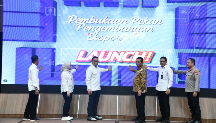Mendag RI Bersama Gubernur Kepri Resmikan Pekan Pengembangan Ekspor Tahun 2025