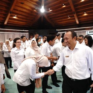 Apel Perdana Usai Dilantik, Ini Pesan Sekjen Kementrans Untuk Pegawai