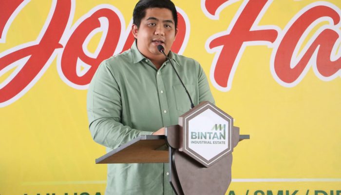 Bupati Roby Resmikan Job Fair 2025, Fokus Serap Tenaga Kerja Lokal 