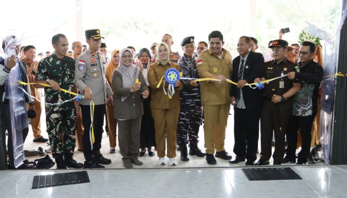 Bupati Roby Resmikan Dapur SPPG di Seri Kuala Lobam, MBG Segera Dimulai