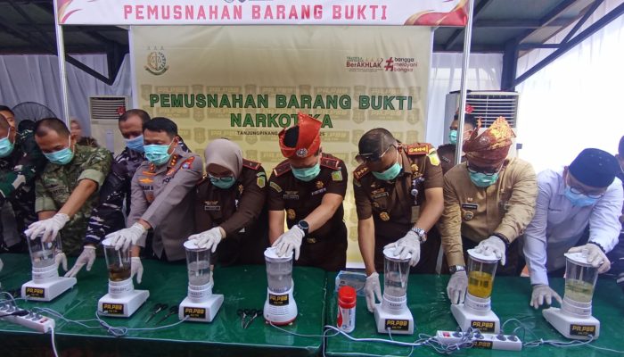 Kejari Tanjungpinang Musnahkan Narkotika Senilai Rp10 Miliar