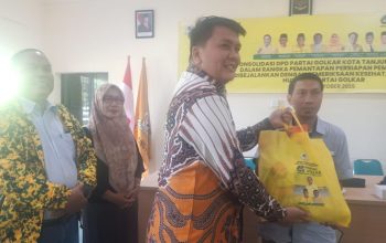 Rayakan HUT ke 61 Tahun, Golkar Tanjungpinang Laksanakan Baksos dan Berbagi Sembako