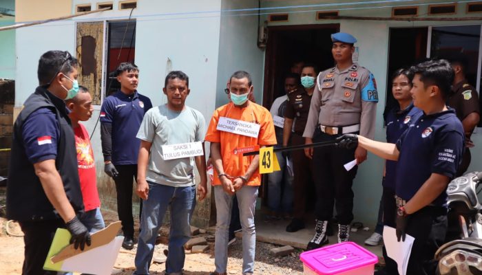 Rekonstruksi Pembunuhan Istri Siri di Bintan, Tersangka Peragakan 42 Adegan