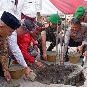 Pemko Tanjungpinang Peletakan Batu Pertama Pembangunan Gedung Koperasi Merah Putih