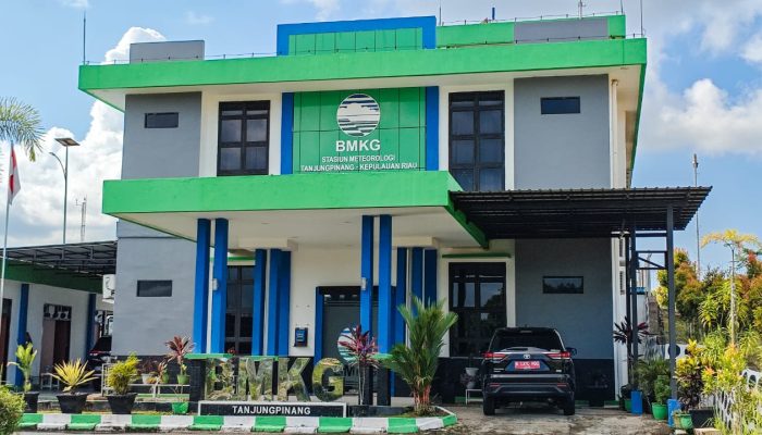 Update Prakiraan Cuaca di Kepri : Waspada Kebakaran Lahan Hingga Hujan Petir dan Angin Kencang