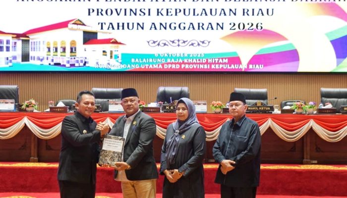 Gubernur Kepri Sampaikan Rancangan KUA-PPAS APBD Kepri 2026