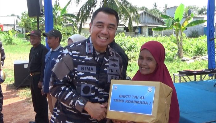 Pangkoarmada 1 Resmi Tutup TMMD TNI AL di Kampung Melayu Tanjungpinang