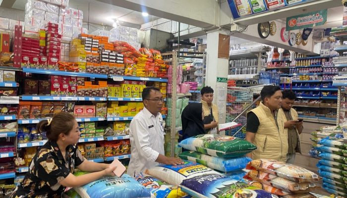 Satgas Pangan Polresta Tanjungpinang Pantau Harga Beras Di Toko Dan Swalayan