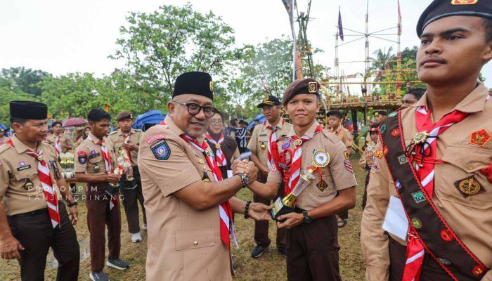 Kemah Besar Pramuka Resmi Ditutup, SMPN 4 Raih Juara Umum Tingkat Penggalang
