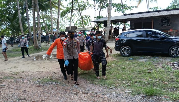 Tim SAR Gabungan Evakuasi Jenazah Terapung di Perairan Pulau Sumpat Bintan