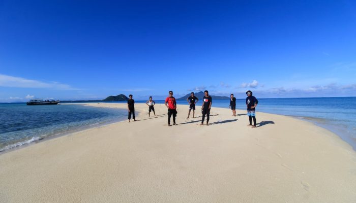 Nikmati Keindahan Pulau Semamak, Hamparan Pasir Abadi  di Tengah Laut Natuna