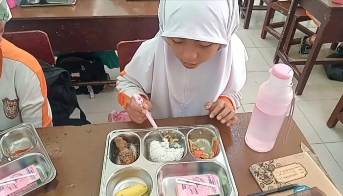Wali Murid di Tanjungpinang Sesalkan Keputusan Kasek Hentikan MBG Saat Libur Sekolah