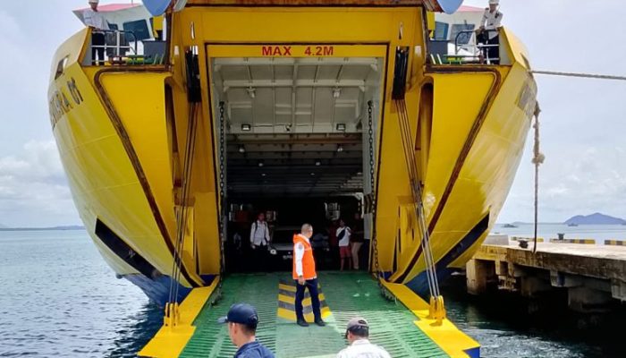 Kapal Roro Bahtera Nusantara 01 Resmi Buka Rute di Pelabuhan Sedanau Natuna