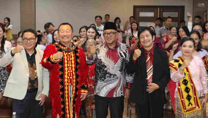 DPC HIMNI Tanjungpinang Rayakan Natal Dihadiri Walikota