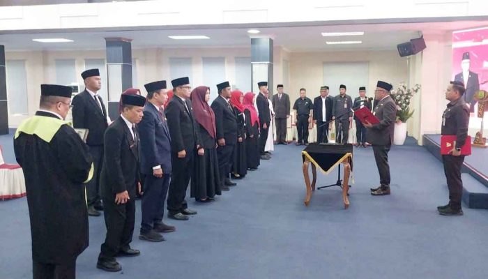 Akhir Tahun 2025, Walikota Tanjungpinang Lantik 14 Pejabat Fungsional