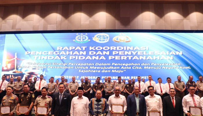 Kapolresta Tanjungpinang Terima Penghargaan Pin Emas Dari Kementerian ATR/BPN