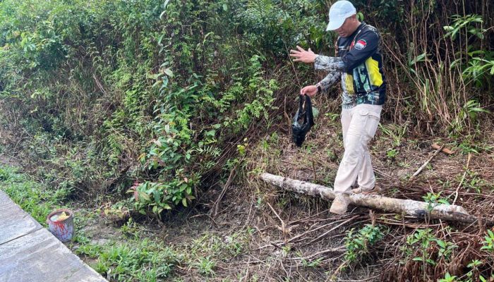 Jumat Bersih: Camat Bunguran Timur Natuna Ajak Warga Rawat Jalan Air Acal–Batu Naga