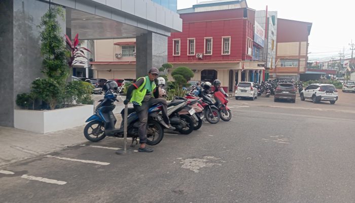 Tingkatkan PAD, Pemko Tanjungpinang Wacanakan Kenaikan Tarif Parkir Kendaraan 
