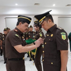 Kajati Kepri Lantik Toto Roedianto, S.Sos., S.H Sebagai Aspidum Kejati Kepri